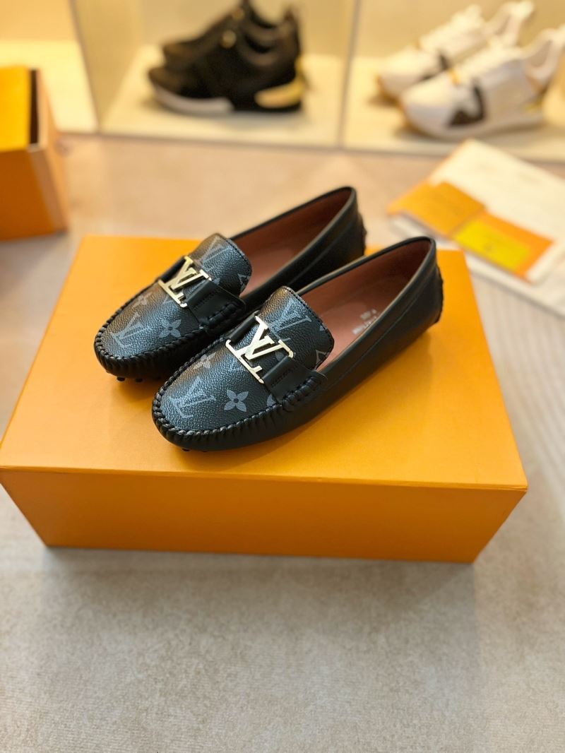 Louis Vuitton Low Shoes